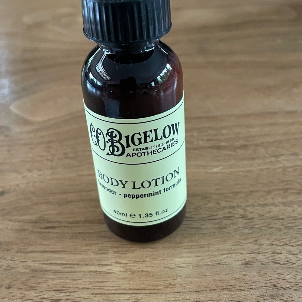 C.O. Bigelow soap and lotion (travel size) - Picture 4 of 8